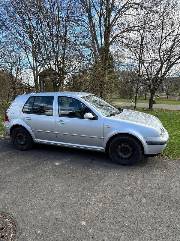 Gebraucht VW Golf IV Basis 105 PS (77 kW) 2003 Schwarz Limousine