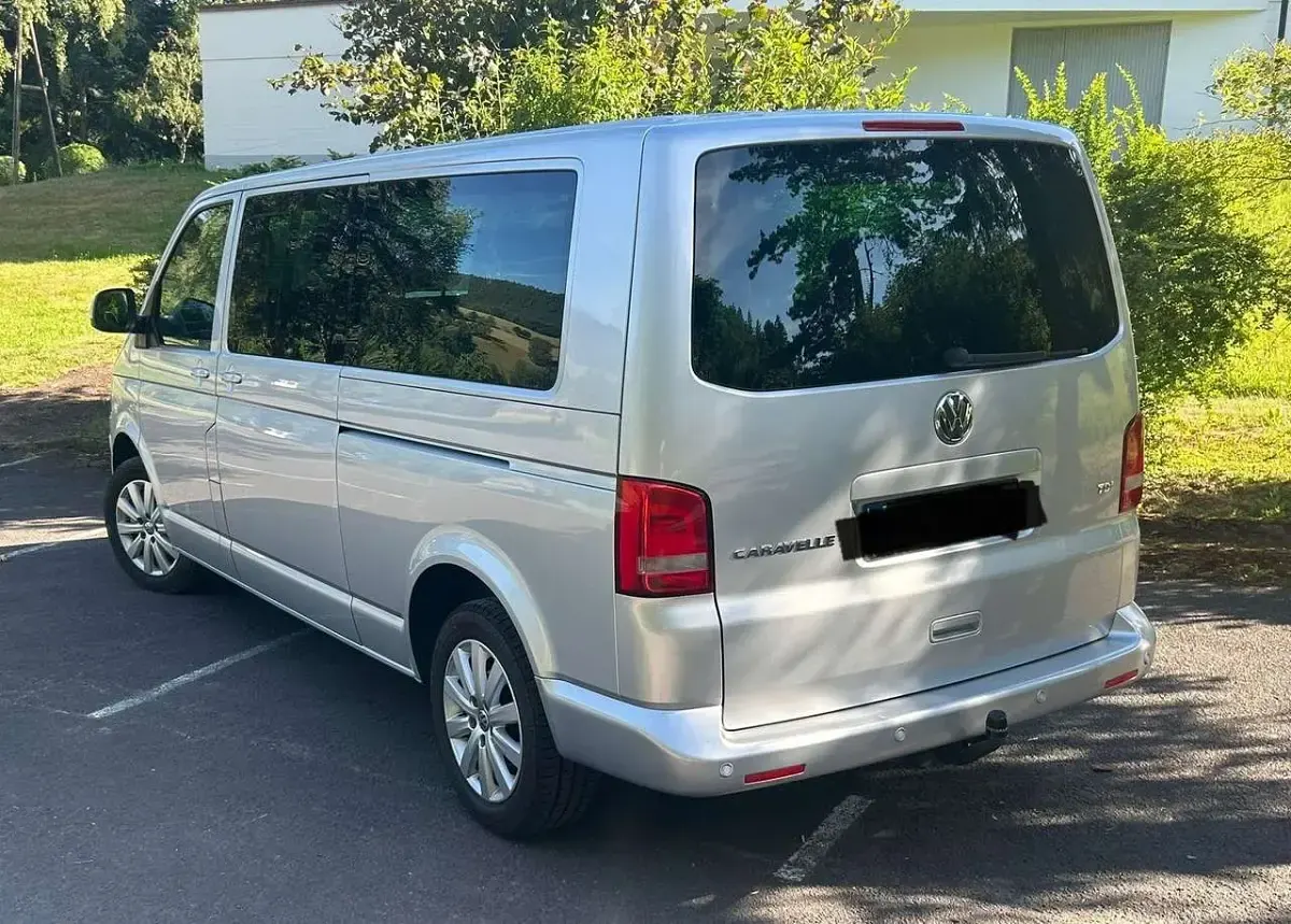 Gebraucht VW Multivan Comfortline 179 PS (131 kW) 2011 Grau Van / Kleinbus