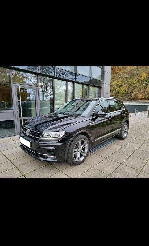 Schwarz Gebraucht 2019 VW Tiguan R-line SUV | 20.999 € (Superpreis) - Bild 1/4