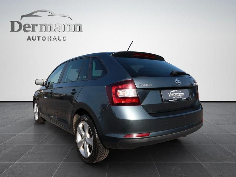 Gebraucht Skoda Rapid Clever 125 PS (91 kW) 2018 Grau Kleinwagen