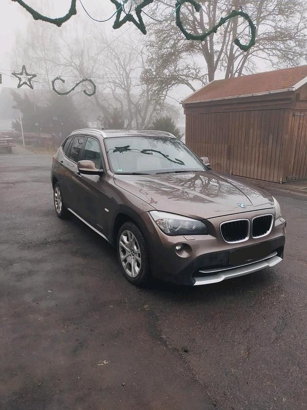 Gebraucht BMW X1 185 PS (136 kW) 2010 Braun SUV