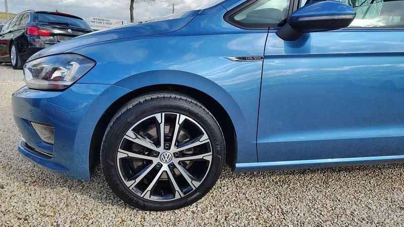 Gebraucht VW Golf VII LOUNGE 125 PS (91 kW) 2015 Blau Limousine