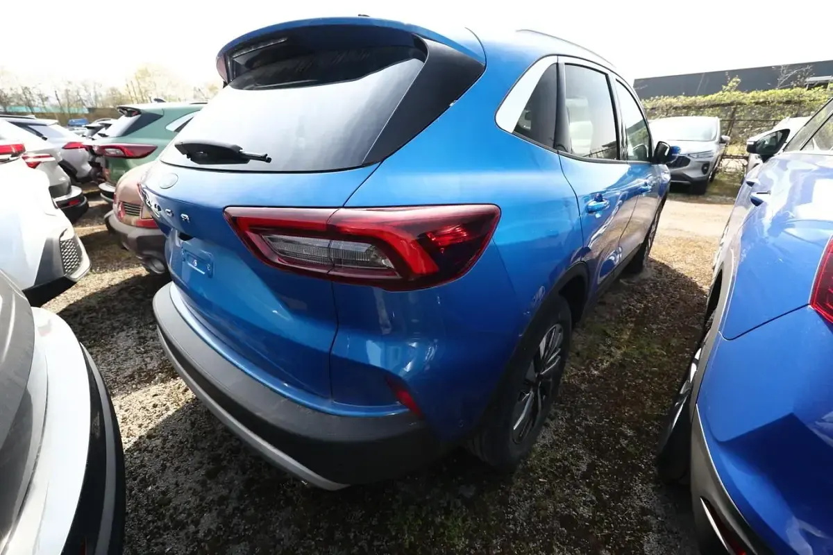 Neu Ford Kuga Titanium 186 PS (136 kW) 2026 Desert island blue metallic SUV