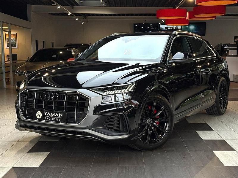 Schwarz Gebraucht 2020 Audi Q8 S-Line SUV | 58.950 € (Etwas zu teuer) - Bild 1/4