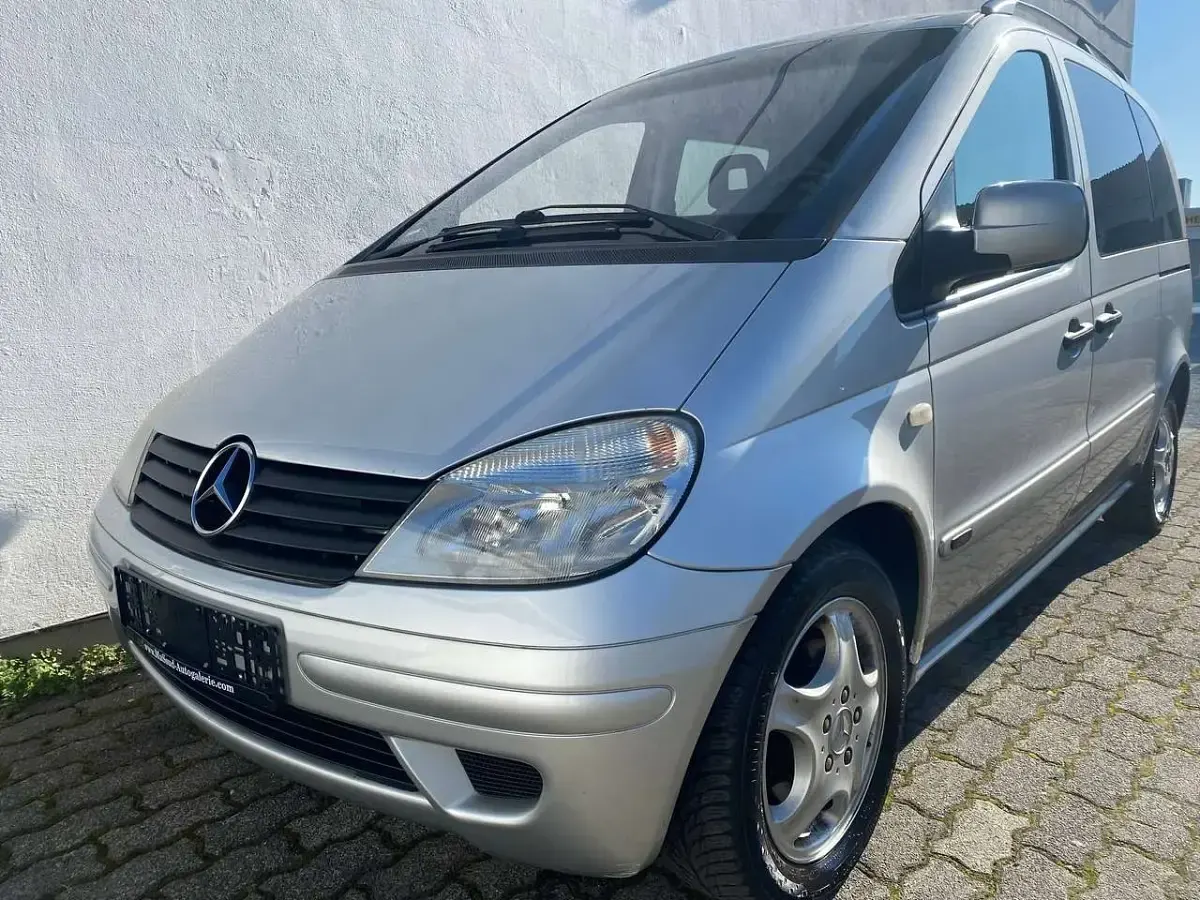 Gebraucht Mercedes Vaneo 125 PS (91 kW) 2002 Silber Van / Kleinbus
