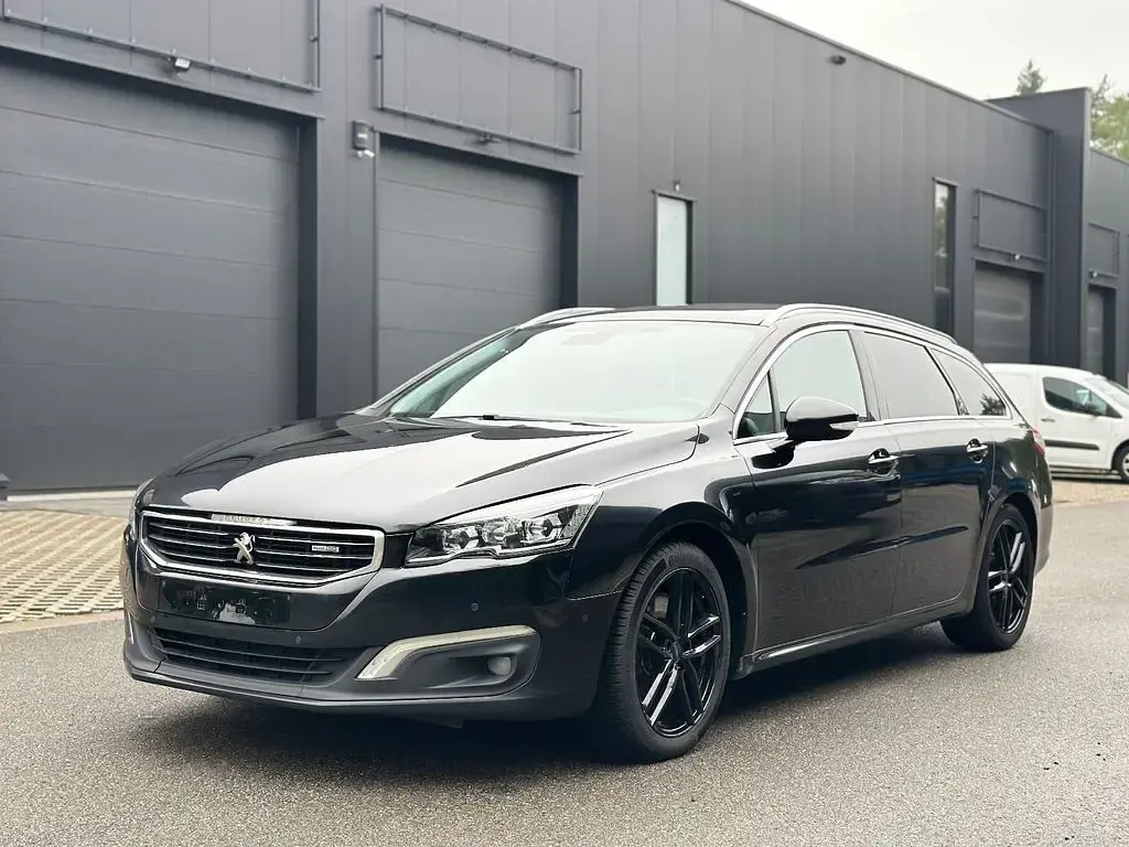 Gebraucht Peugeot 508 SW Allure 179 PS (131 kW) 2015 Schwarz Kombi