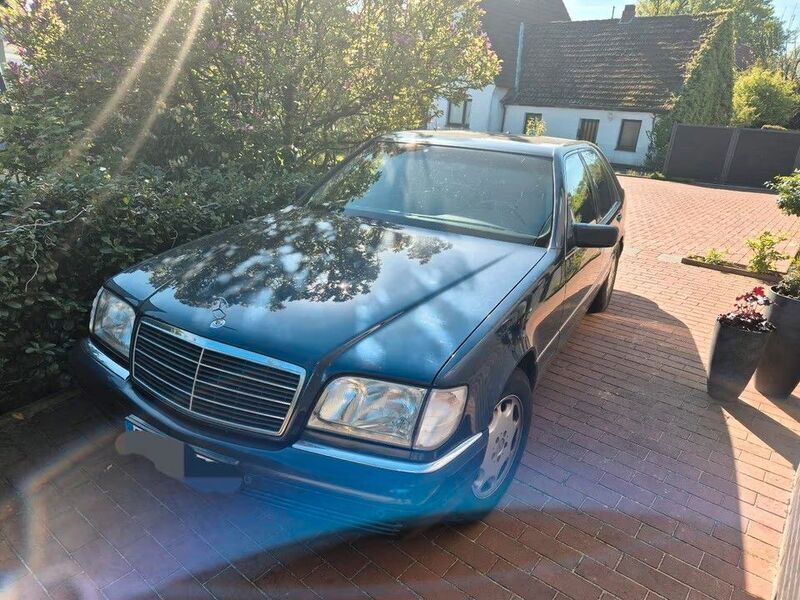 Blau Gebraucht 1996 Mercedes S320 Limousine | 15.000 € (Fairer Preis) - Bild 1/4