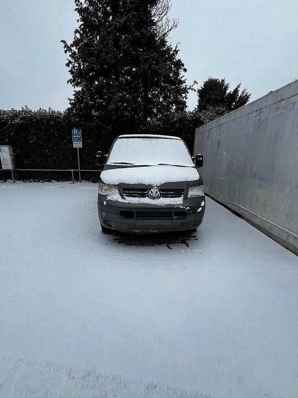 Gebraucht VW T5 95 PS (69 kW) 2005 Grau Van