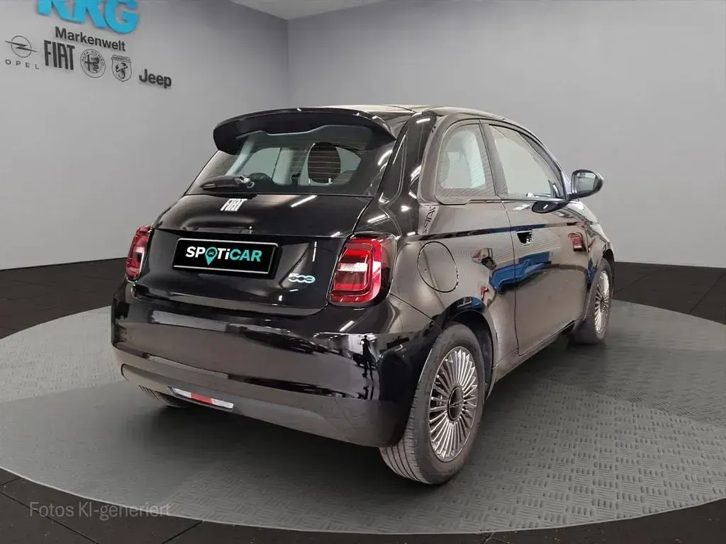 Gebraucht Fiat 500e Basis 86 kW (118 PS) 2024 Schwarz Kleinwagen