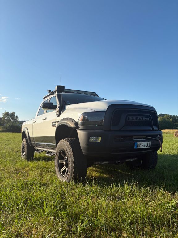 Weiß Gebraucht 2018 Dodge Ram Abholung | 64.990 € - Bild 1/4