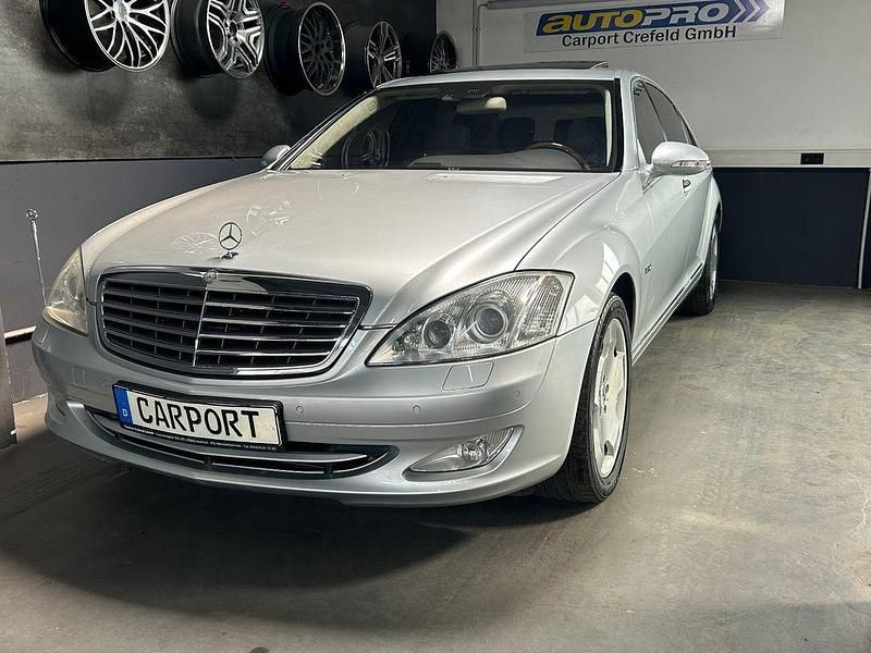 Silber Gebraucht 2006 Mercedes S600 Limousine | 27.790 € - Bild 1/4