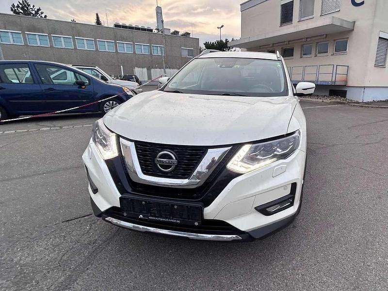 Brilliant white (m) Gebraucht 2020 Nissan X-Trail N-Connecta SUV | 13.500 € (Fairer Preis) - Bild 1/4
