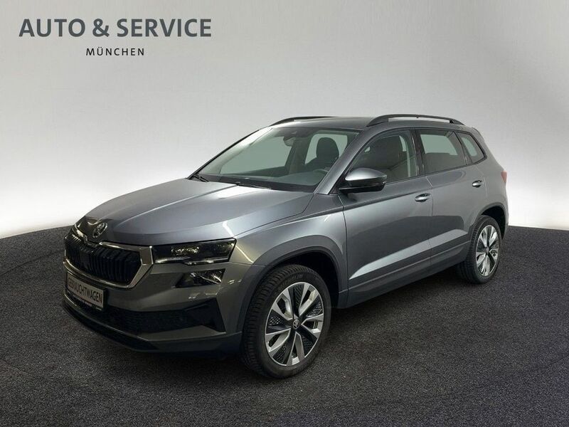Grau Gebraucht 2023 Skoda Karoq Style SUV | 29.960 € (Guter Preis) - Bild 1/4