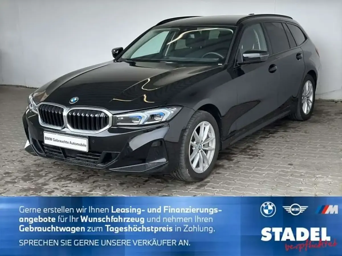 Käytetty BMW 330 252 HP (185 kW) 2023 Musta Sedan