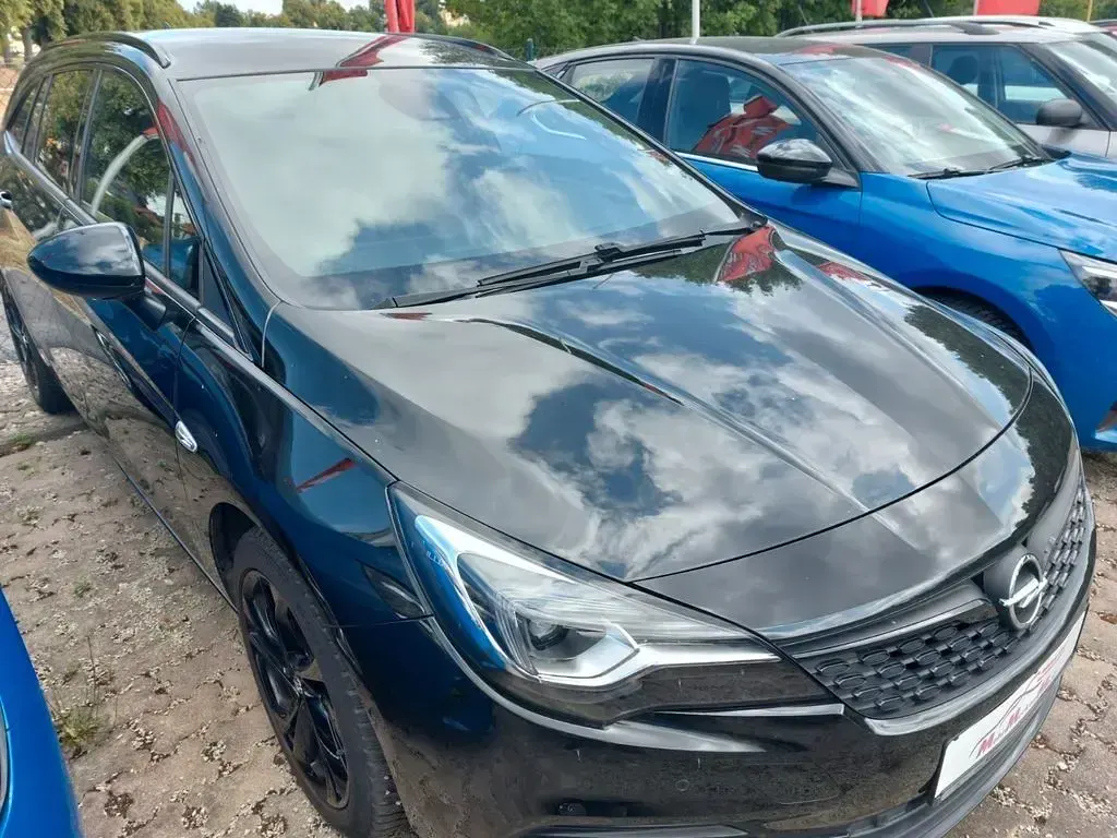 Gebraucht Opel Astra Ultimate 131 PS (96 kW) 2021 Schwarz Kombi