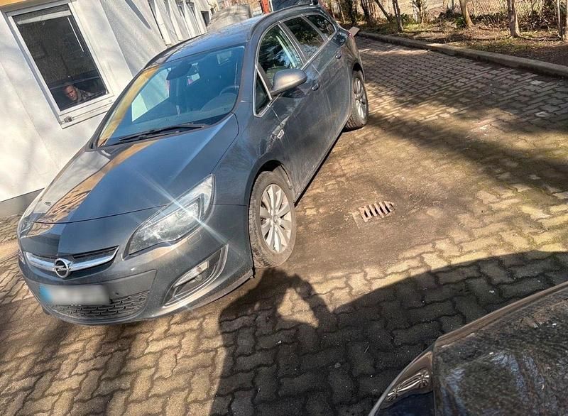 Gebraucht Opel Astra 110 PS (80 kW) 2015 Grau Kombi