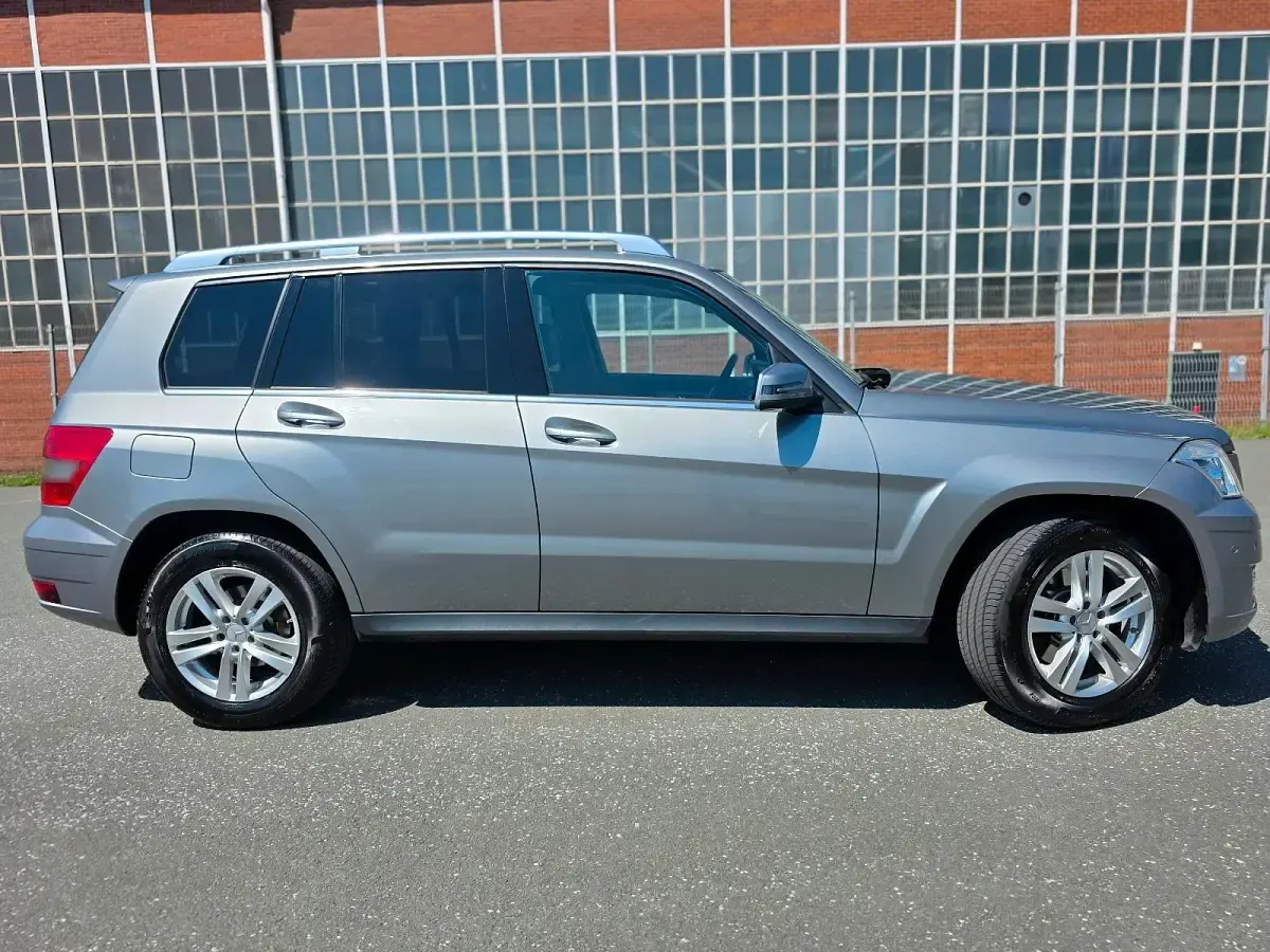 Gebraucht Mercedes GLK350 231 PS (169 kW) 2010 Grau SUV