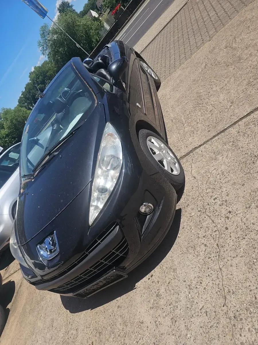 Gebraucht Peugeot 207 120 PS (88 kW) 2010 Schwarz Cabrio