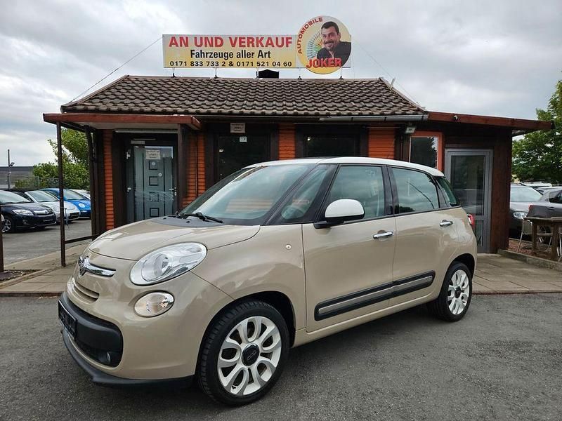 Rot Gebraucht 2013 Fiat 500L Lounge Van / Kleinbus | 4.990 € (Guter Preis) - Bild 1/4