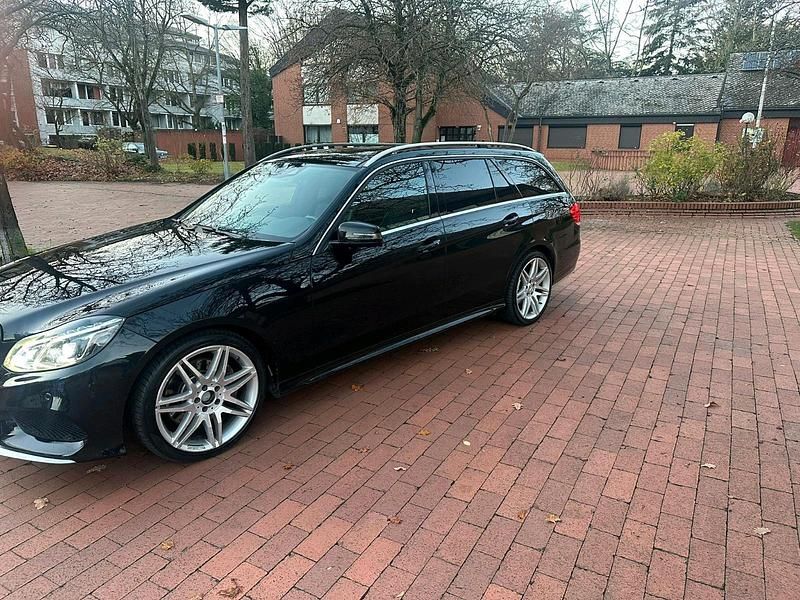 Gebraucht Mercedes E350 Sport 258 PS (189 kW) 2014 Schwarz Kombi