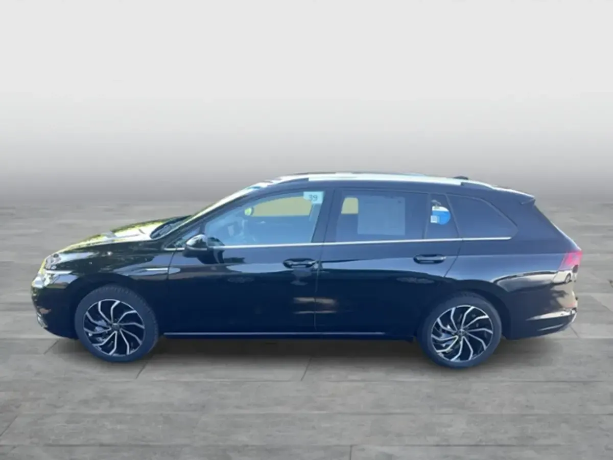 Gebraucht VW Golf VIII Style 150 PS (110 kW) 2024 Schwarz Kombi