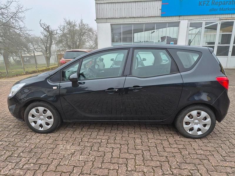 Gebraucht Opel Meriva 101 PS (74 kW) 2012 Schwarz Van / Kleinbus
