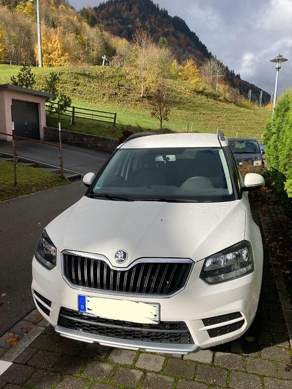 Weiß Gebraucht 2014 Skoda Yeti SUV | 7.999 € (Guter Preis) - Bild 1/4