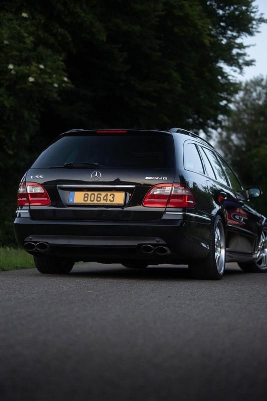 Gebraucht Mercedes E55 AMG AMG 550 PS (404 kW) 2003 Schwarz Kombi