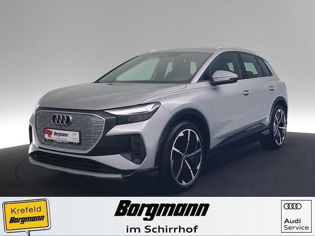 Florettsilber metallic Gebraucht 2021 Audi Q4 e-tron Advanced SUV | 24.995 € (Teuer) - Bild 1/4