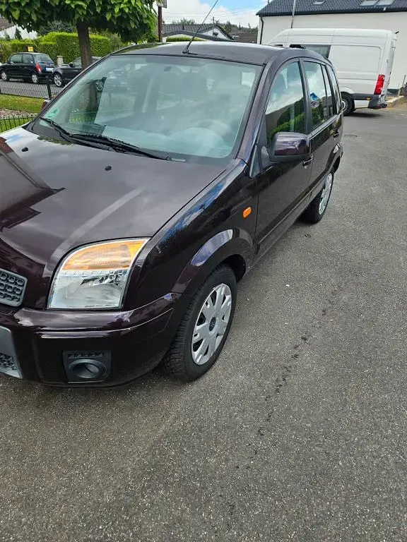 Gebraucht Ford Fusion Viva 80 PS (58 kW) 2010 Violet Kleinwagen