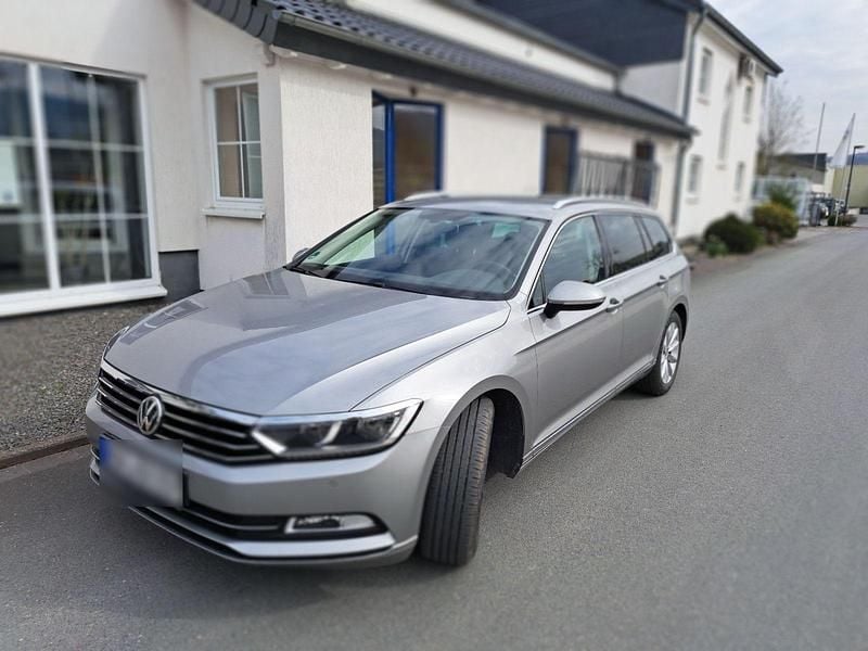 Gebraucht VW Passat Highline 150 PS (110 kW) 2015 Silber Kombi
