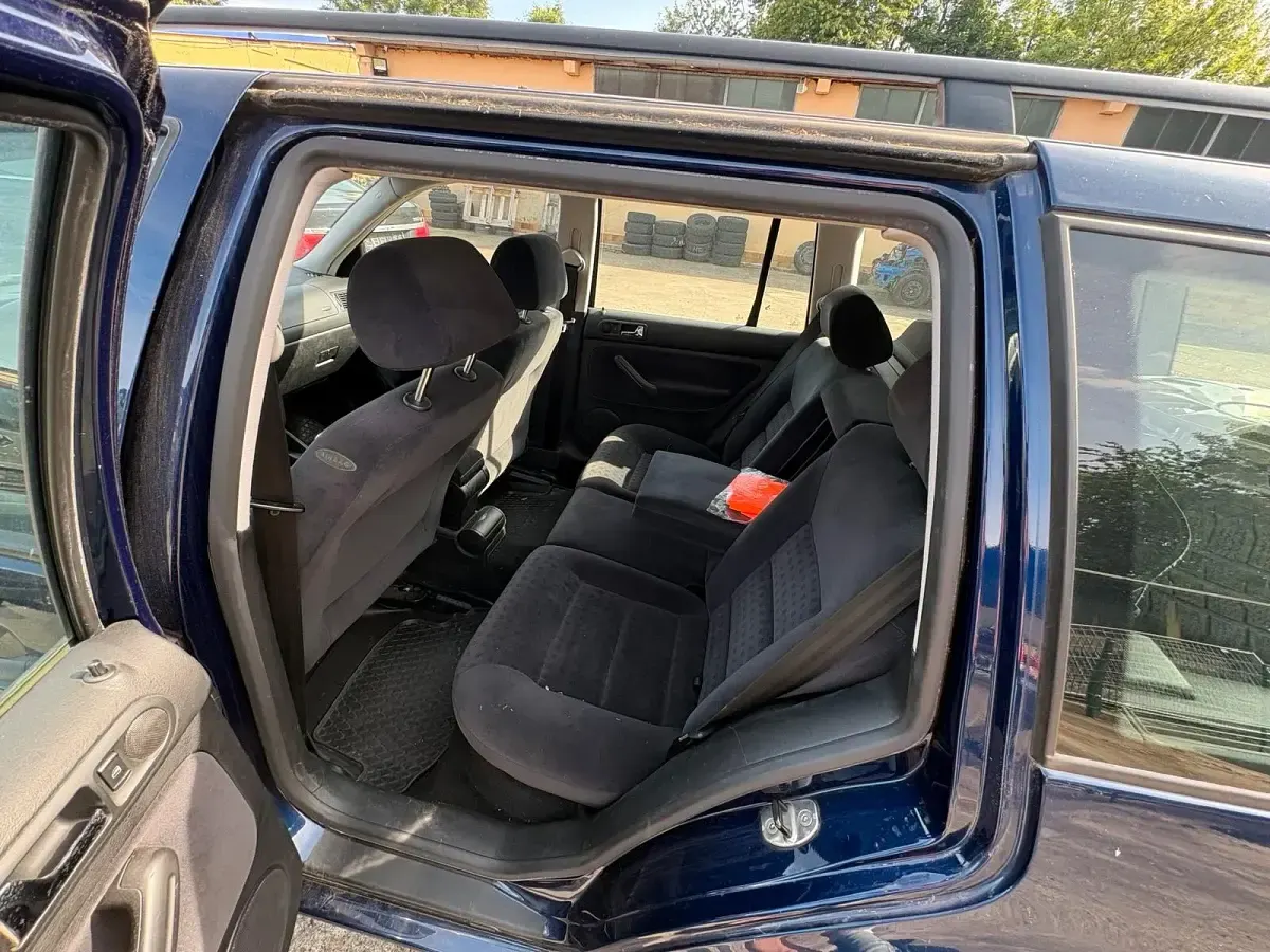 Gebraucht VW Golf IV 104 PS (76 kW) 2004 Blau Kombi