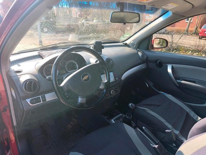 Gebraucht Chevrolet Aveo 84 PS (61 kW) 2009 Rot Kleinwagen
