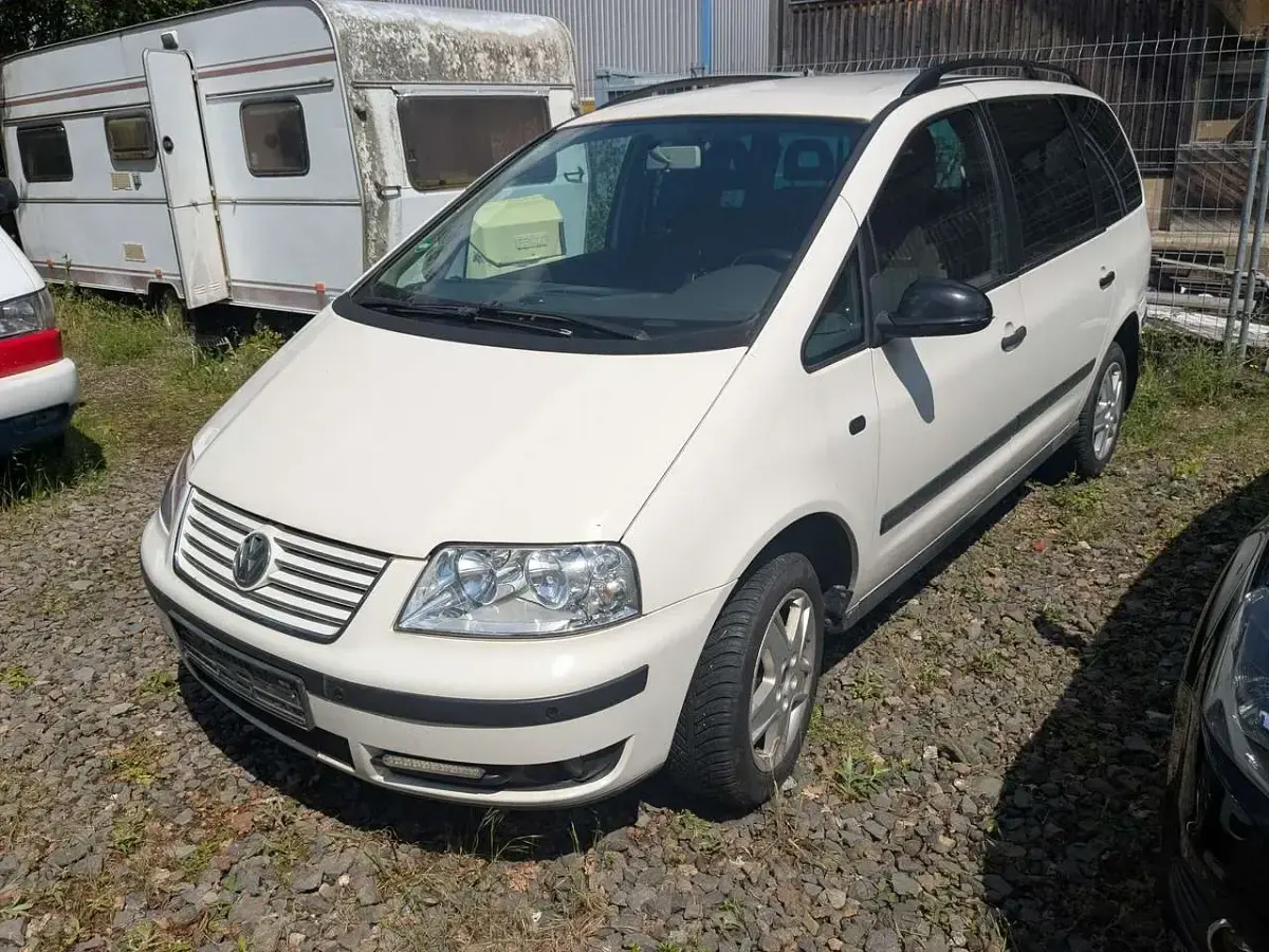Gebraucht VW Sharan 116 PS (85 kW) 2006 Weiß Van / Kleinbus