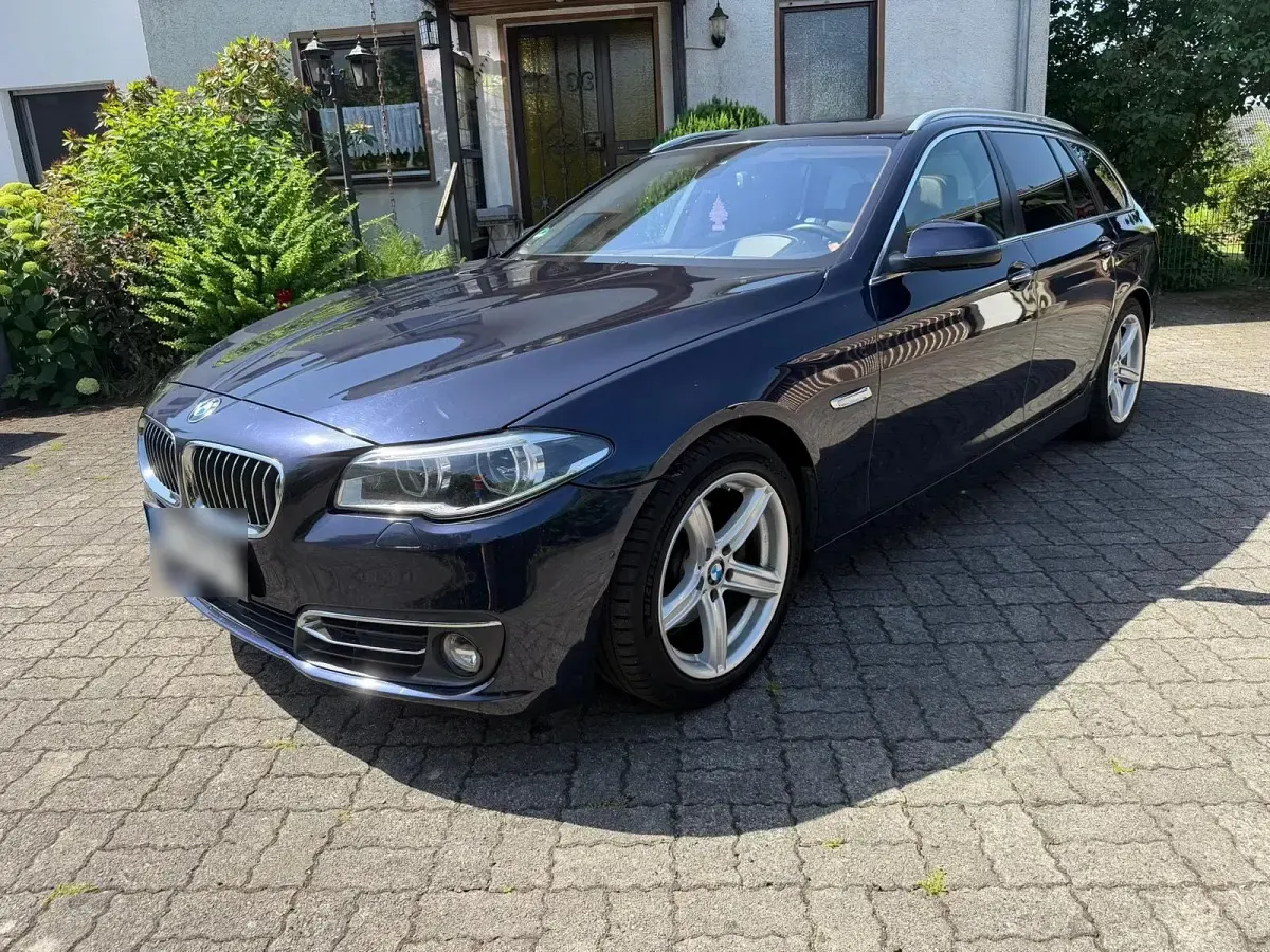 Gebraucht BMW 520 184 PS (135 kW) 2014 Blau Kombi