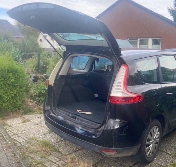 Schwarz Gebraucht 2010 Renault Grand Scénic III Dynamique Van / Kleinbus | 1.750 € (Guter Preis) - Bild 1/4