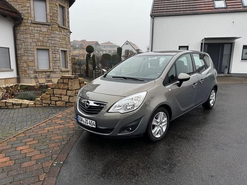 Grau Gebraucht 2010 Opel Meriva Edition Van / Kleinbus | 3.150 € (Superpreis) - Bild 1/4