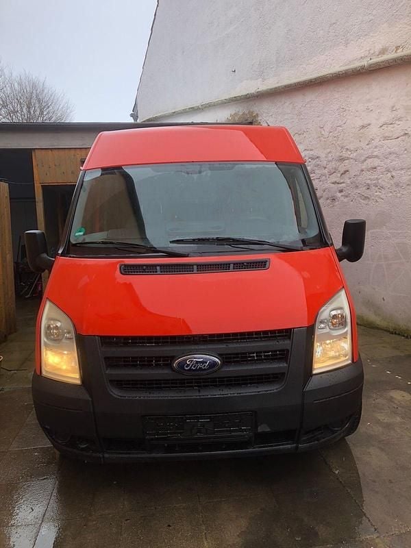 Rot Gebraucht 2013 Ford Transit Van / Kleinbus | 6.500 € (Superpreis) - Bild 1/4