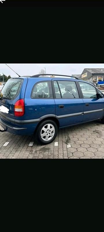 Gebraucht Opel Zafira Eco 101 PS (74 kW) 2001 Blau Van / Kleinbus