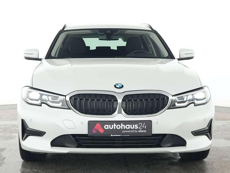Gebraucht BMW 320 Advantage 184 PS (135 kW) 2022 Weiß Kombi