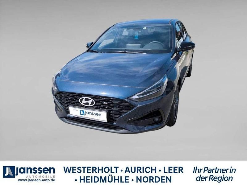 Blau Gebraucht 2025 Hyundai i30 Advantage Limousine | 24.490 € (Etwas zu teuer) - Bild 1/2