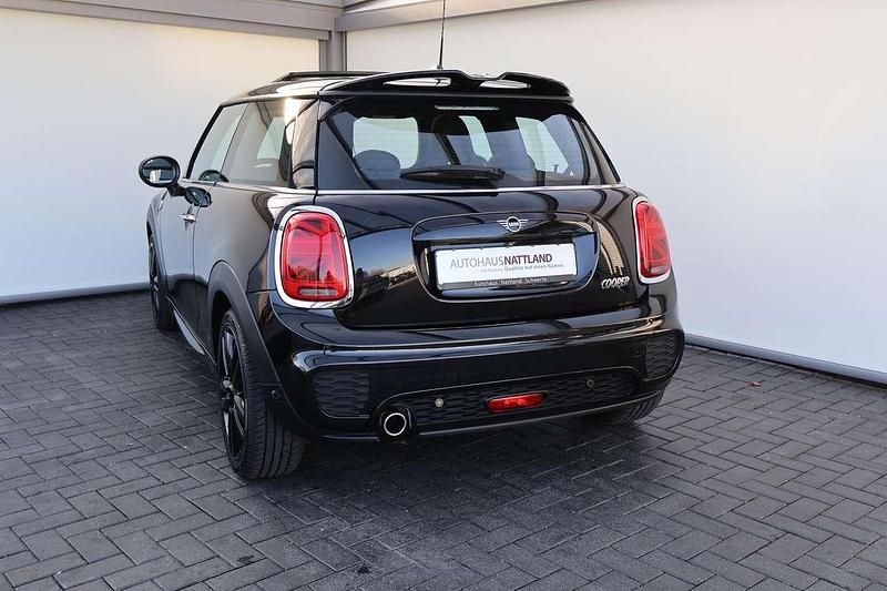 Gebraucht Mini John Cooper Works 136 PS (100 kW) 2020 Schwarz Kleinwagen
