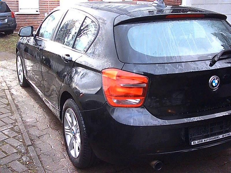 Gebraucht BMW 116 Sport Line 136 PS (100 kW) 2015 Schwarz Kleinwagen