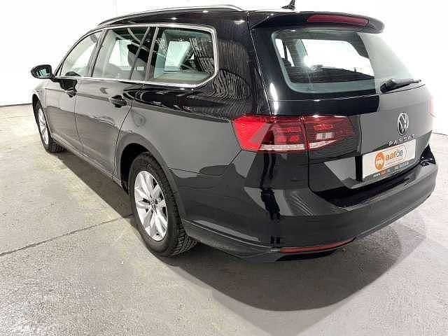Gebraucht VW Passat Business 150 PS (110 kW) 2023 Kombi