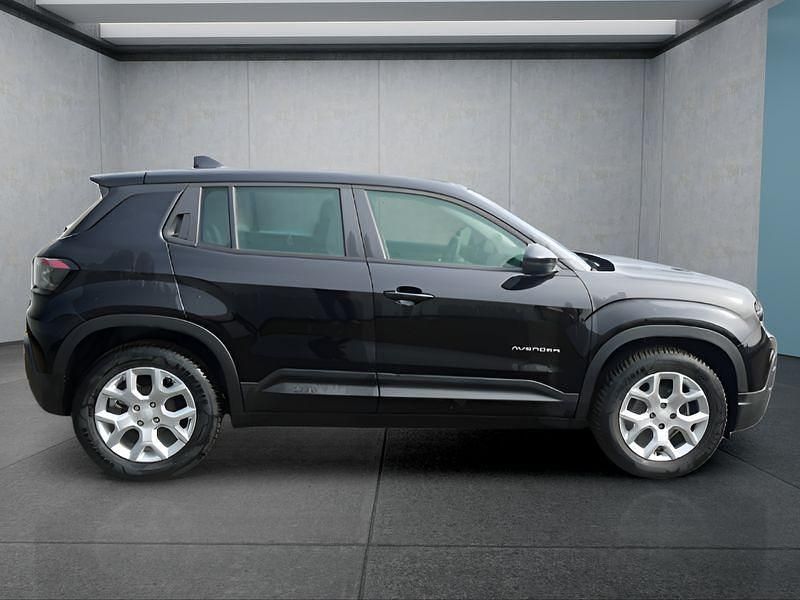 Gebraucht Jeep Avenger 101 PS (74 kW) 2024 Schwarz SUV