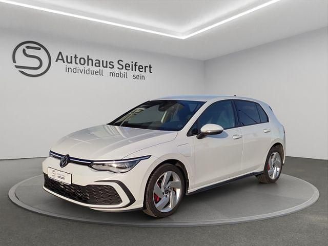 Gebraucht VW Golf VIII GTE 245 PS (180 kW) 2022 Pure white Limousine