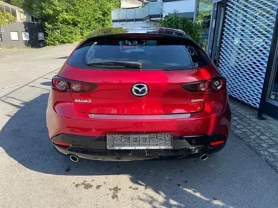 Gebraucht Mazda 3 Selection 122 PS (89 kW) 2019 Magmarot Limousine