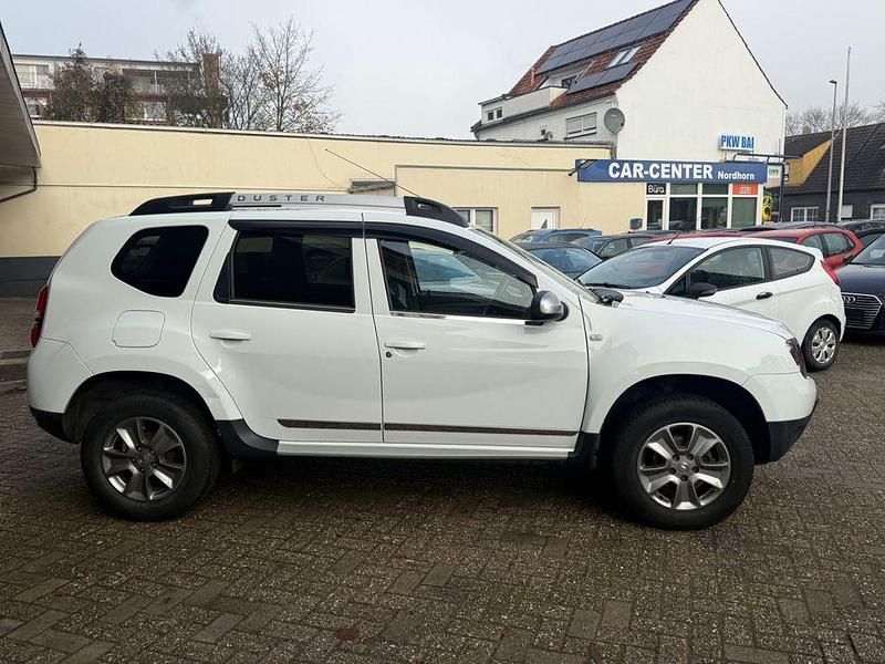 Gebraucht Dacia Duster Celebration 114 PS (83 kW) 2018 Gletscherweiss SUV