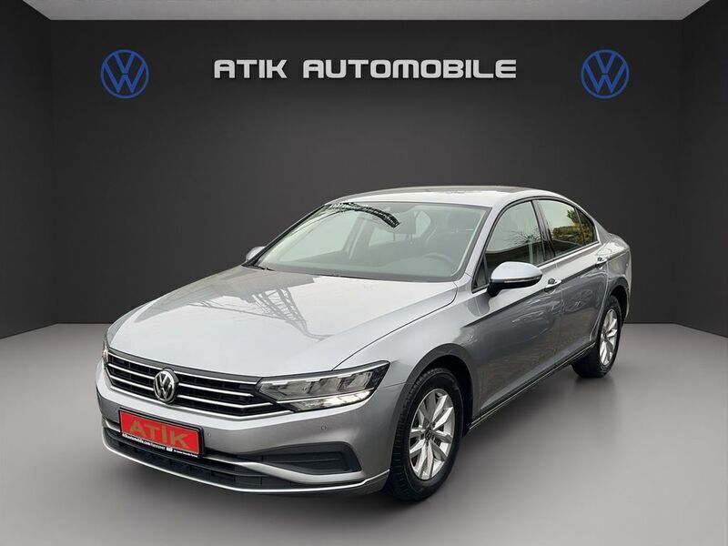 Pyritsilber (metallic) Gebraucht 2020 VW Passat R Limousine | 21.880 € (Fairer Preis) - Bild 1/4