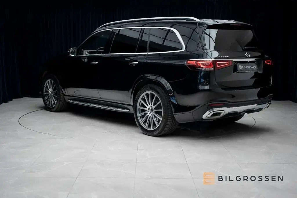 Gebraucht Mercedes GLS580 AMG 489 PS (359 kW) 2022 Schwarz SUV
